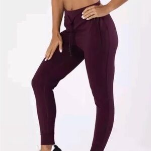 Modiv Women's Transition Jogger  SMALL NEW!